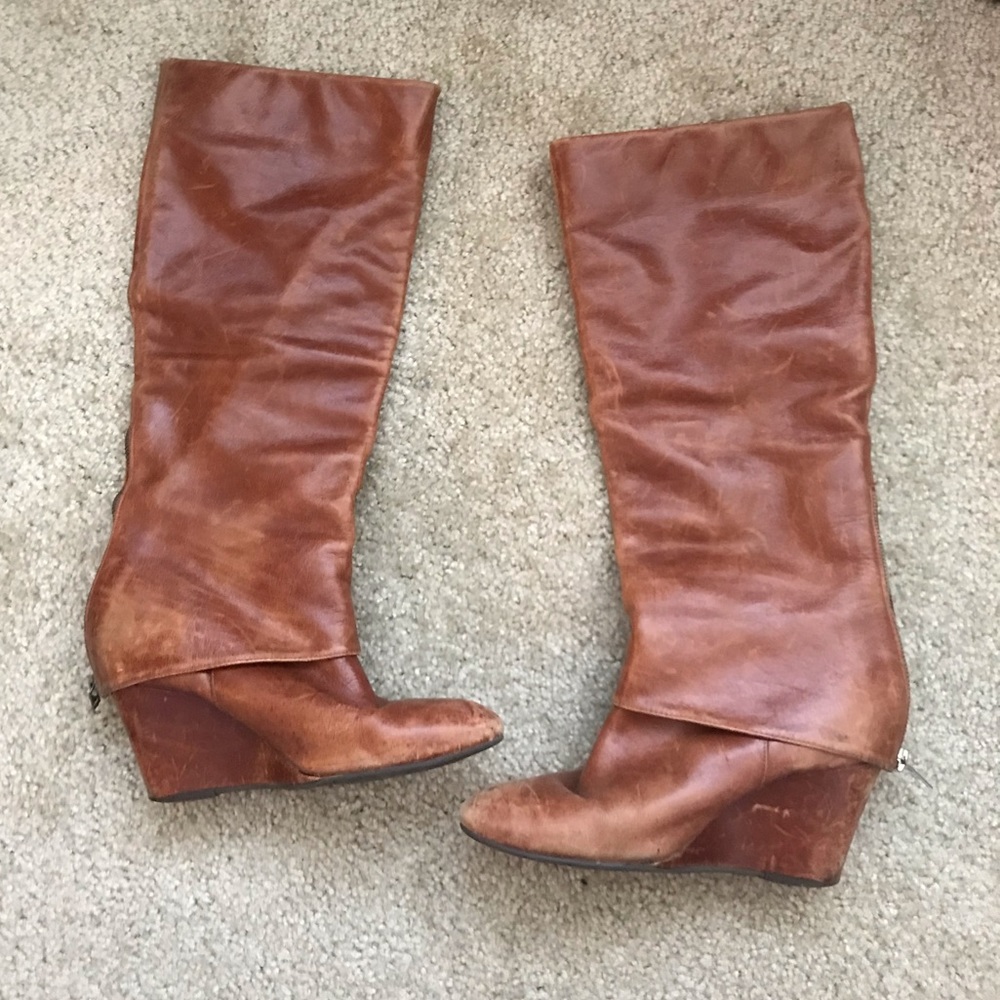 TALL TAN BOOT